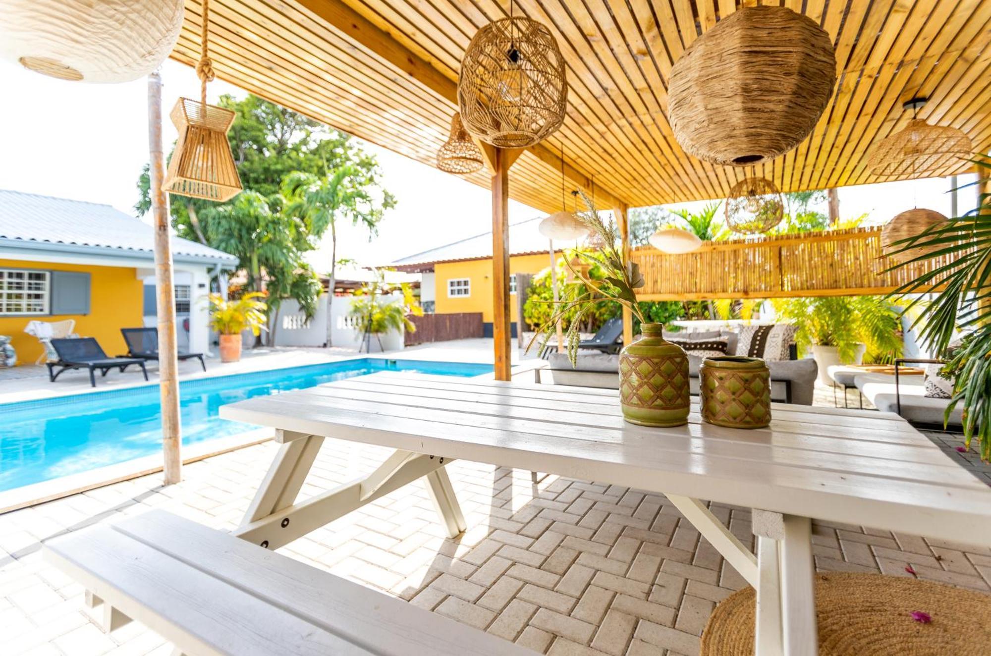 J&L Resort Виллемстад Экстерьер фото